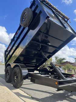 DUMP TRAILERS