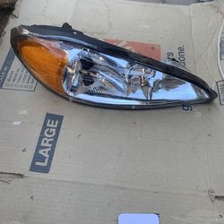 Pontiac Grand Prix Passenger Headlight