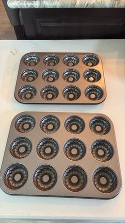 Mini Bundt Cake Pans Set of 2