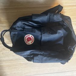 Fjallraven  Kanken  backpack