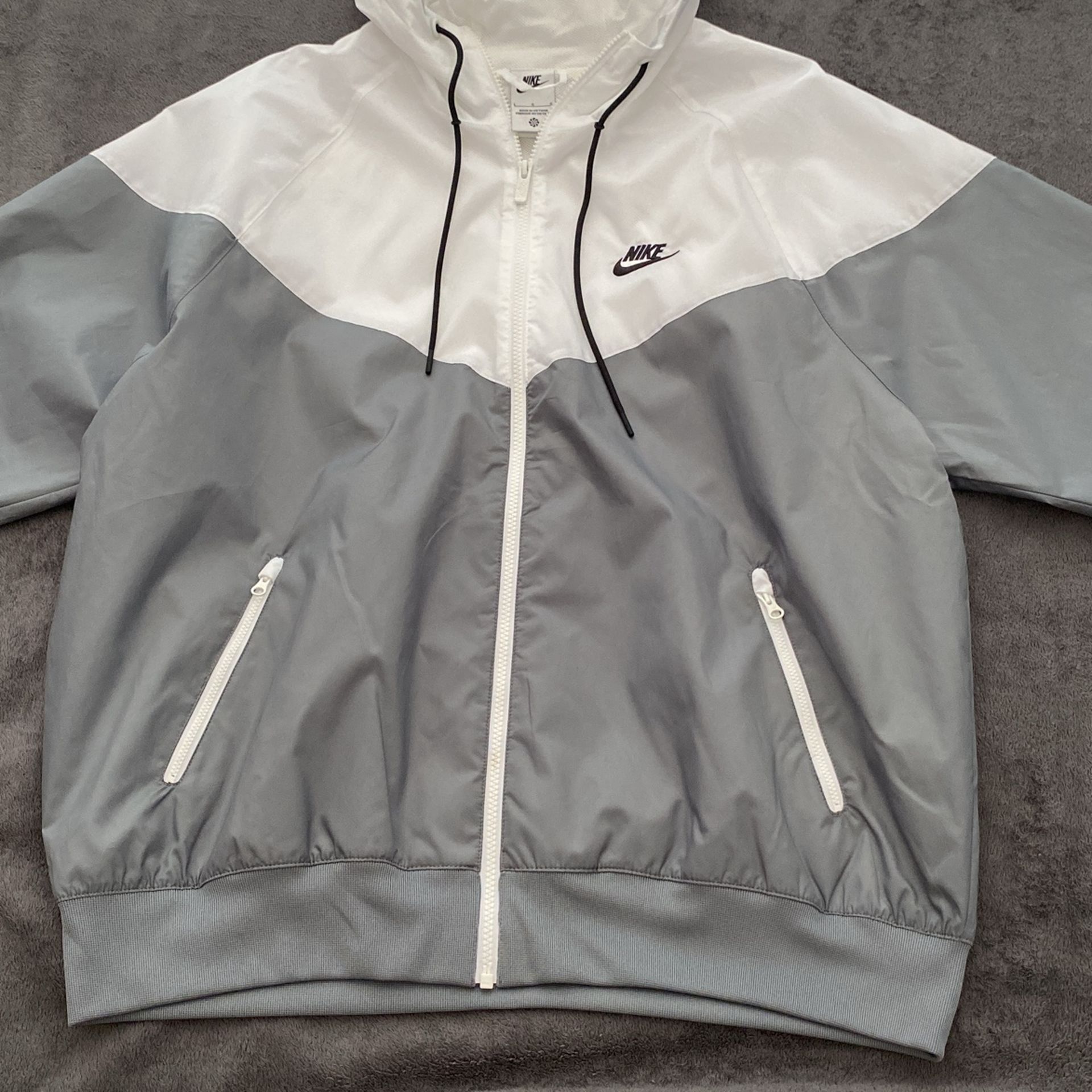 Nike Windbreaker Grey/white LG