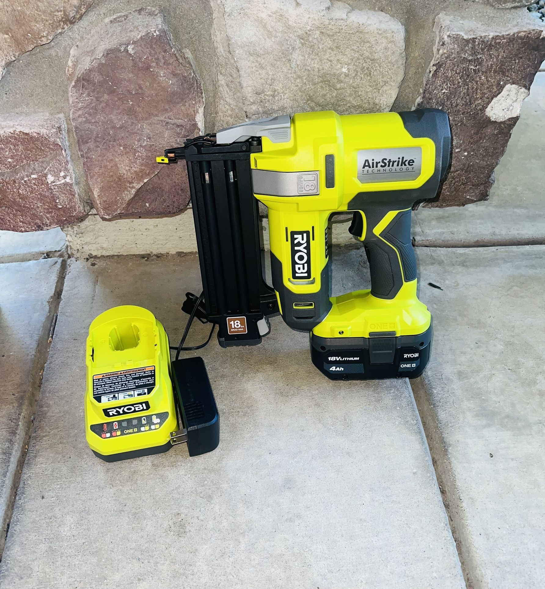 RYOBI ONE+ 18V 18 Gauge AirStrike Brad Nailer Cordless 4AH