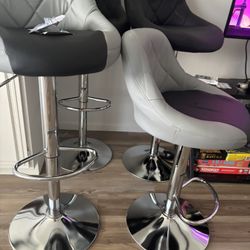 Bar stools BRAND NEW GRAY/black And ALL BLACK 