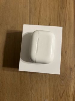 Slightly used AirPod bro gen 3