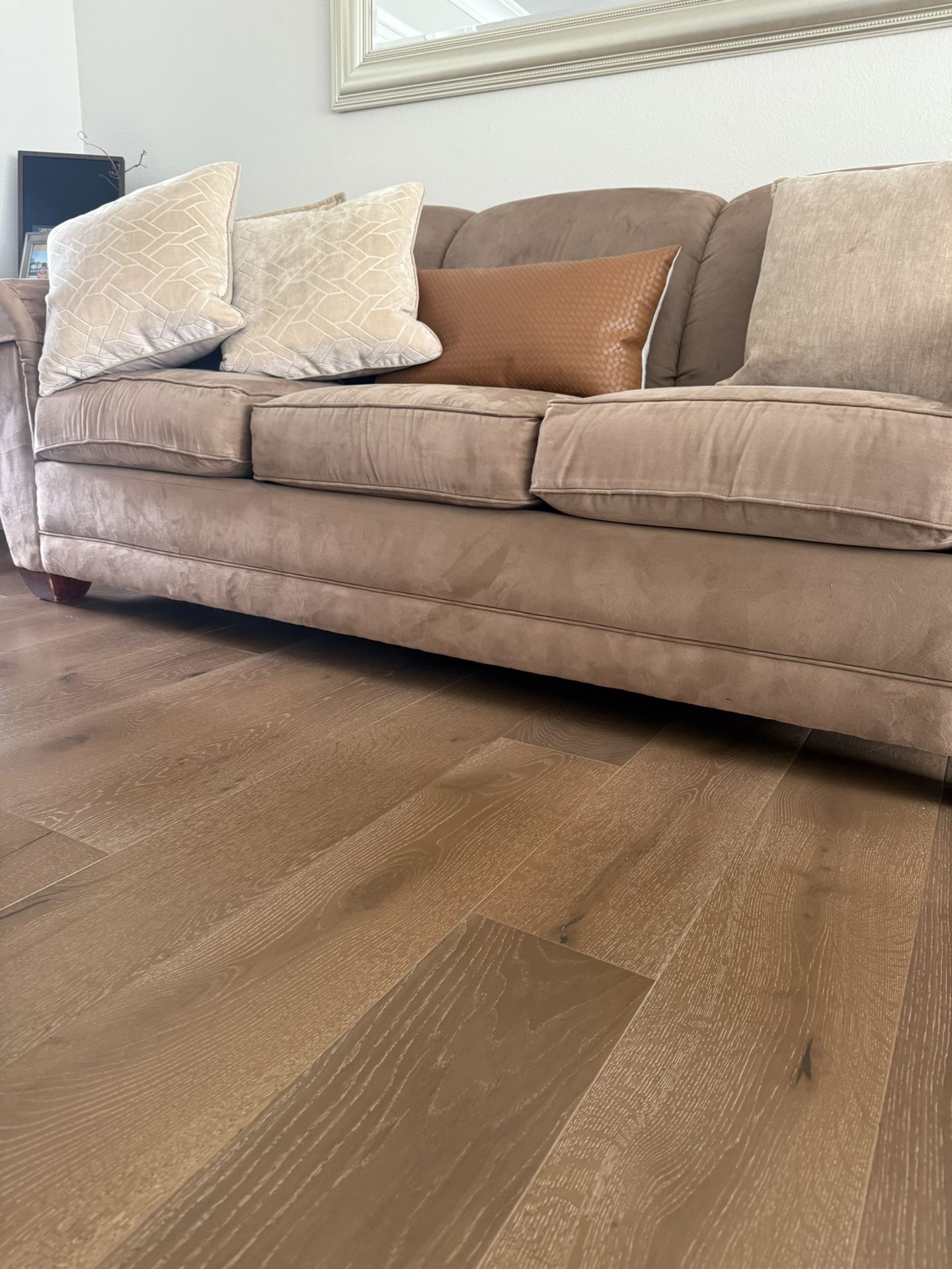 Lazy Boy Furniture Sofa set  Eager To Sell 