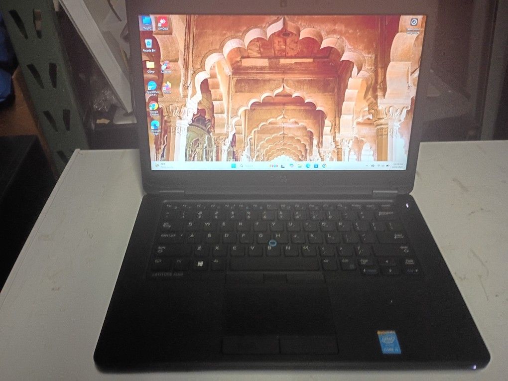 Dell Laptop Windows 11 Latitude E5450 Until Core I5 SSD Webcam $170