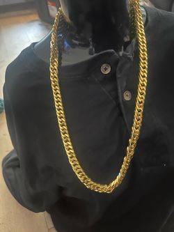 24” gold Cuban link necklace(not solid)