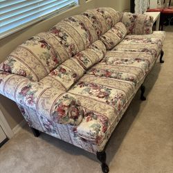 Beautiful Sofa And Loveseat 