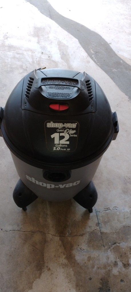 12 Gallon Wet and Dry Shop Vac