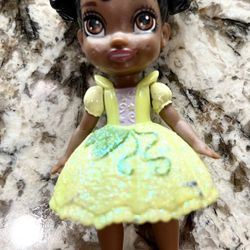 Disney Princess Sparkle Collection Tiana Poseable Mini Toddler Doll