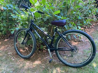 Trek 820 Gravel/Commuter Bike