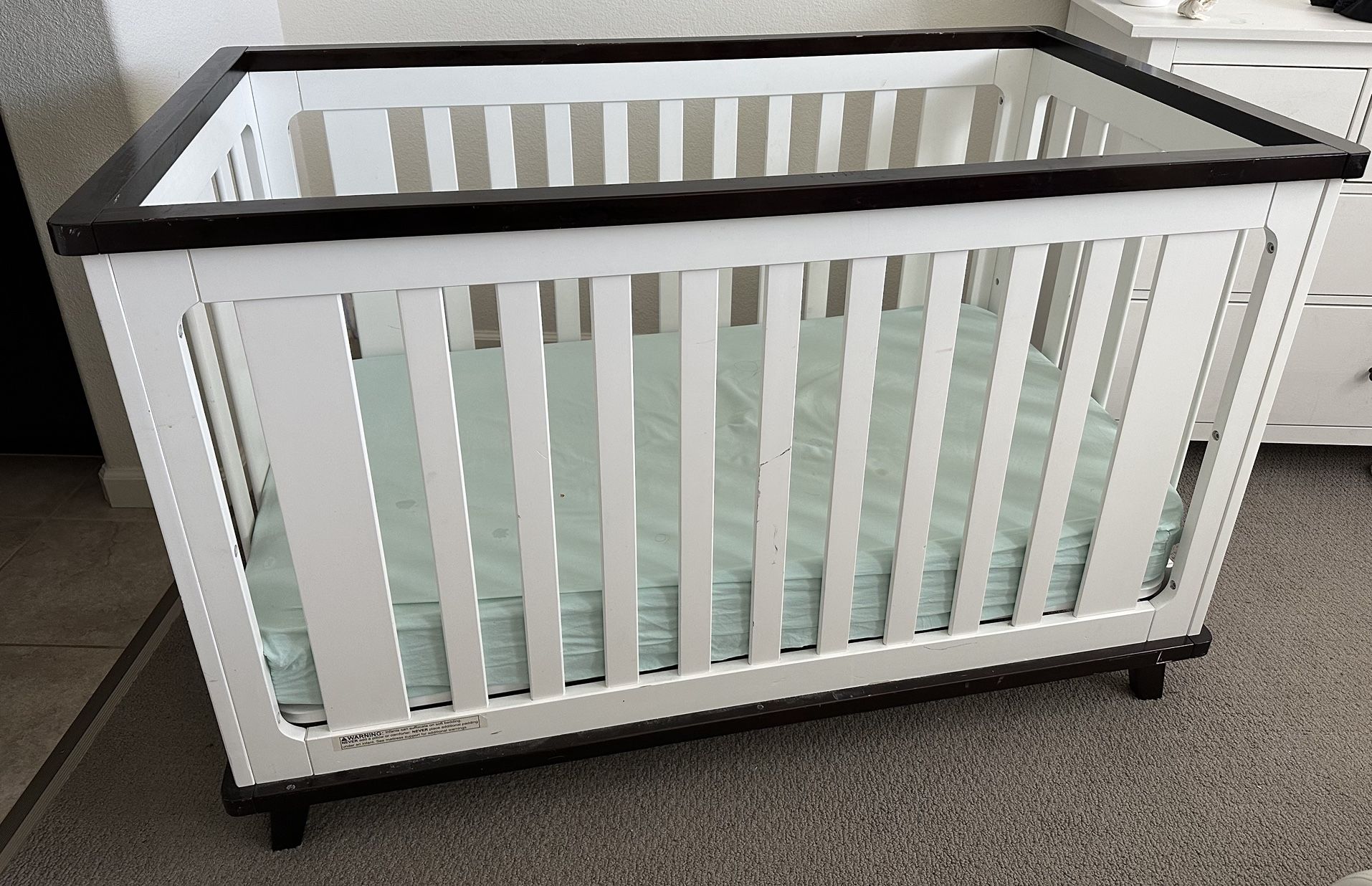 Kids Crib With Mattresses