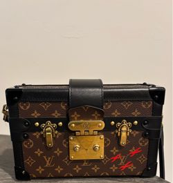 Authentic Designer