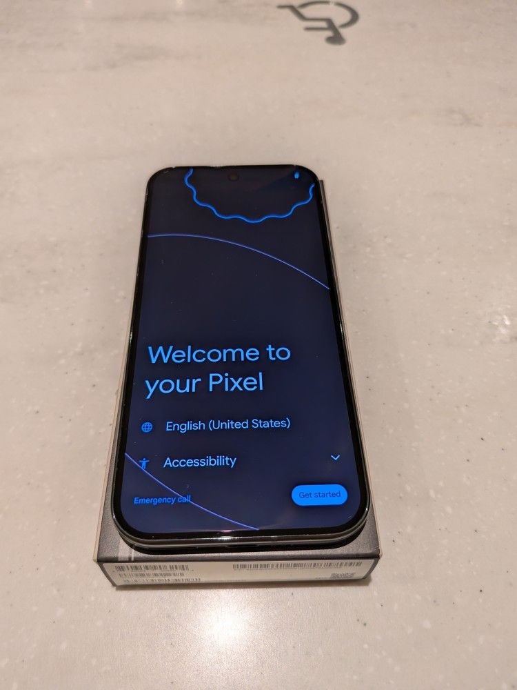 Google Pixel 9 Pro Unlocked Smartphone, Obsidian 512 GB // 2 Cases Included