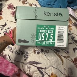 Women's Slip On Shoes 