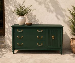 Bassett Clover Hill Sideboard
