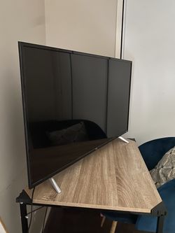 43” TCL Roku Smart TV