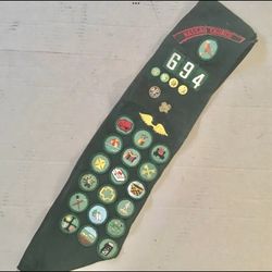 1960s Nassau County Troop Girl Scout Sash + Pins / Buttons 