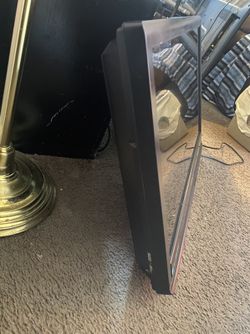 32in tv $40 no stand