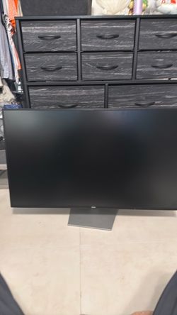 Dell 43” Monitor U4323QE