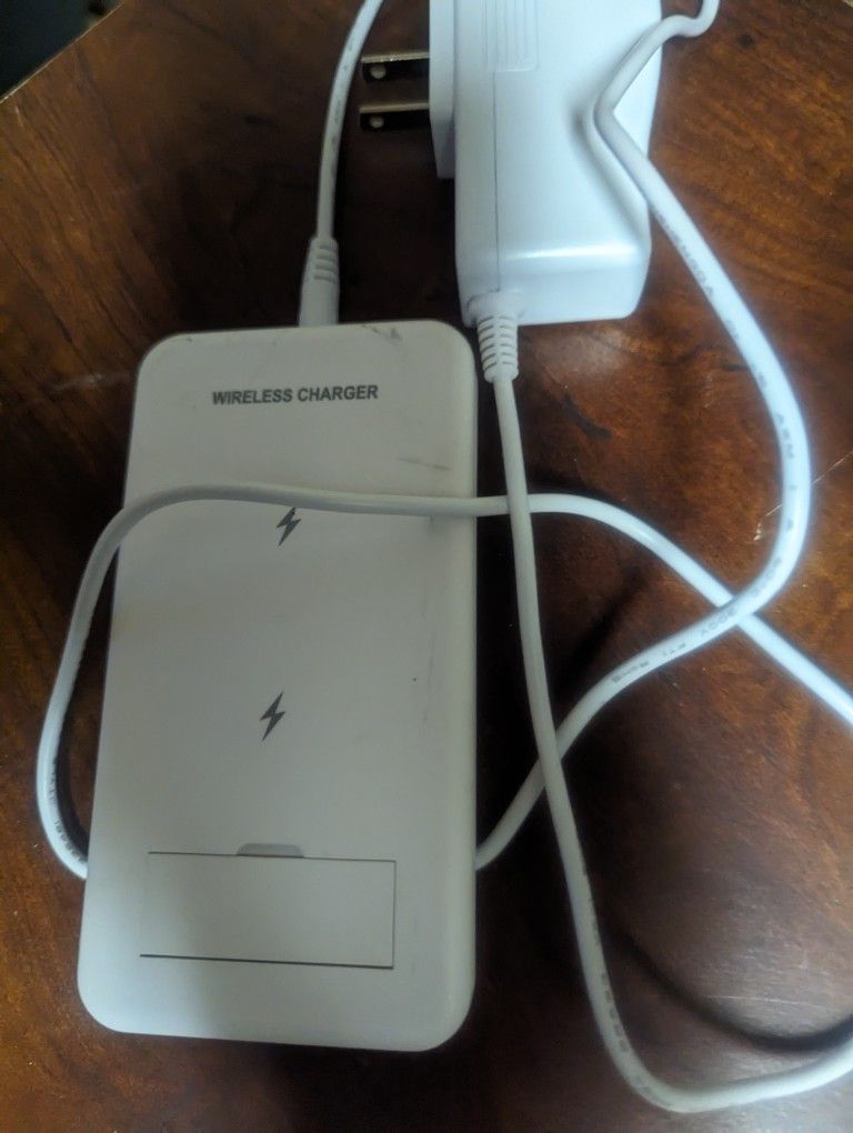 Wireless Charger Dock Charge 3 At One Time