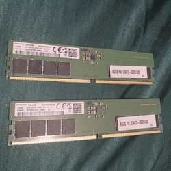 Samsung DDR5 RAM memory chips (16GB)