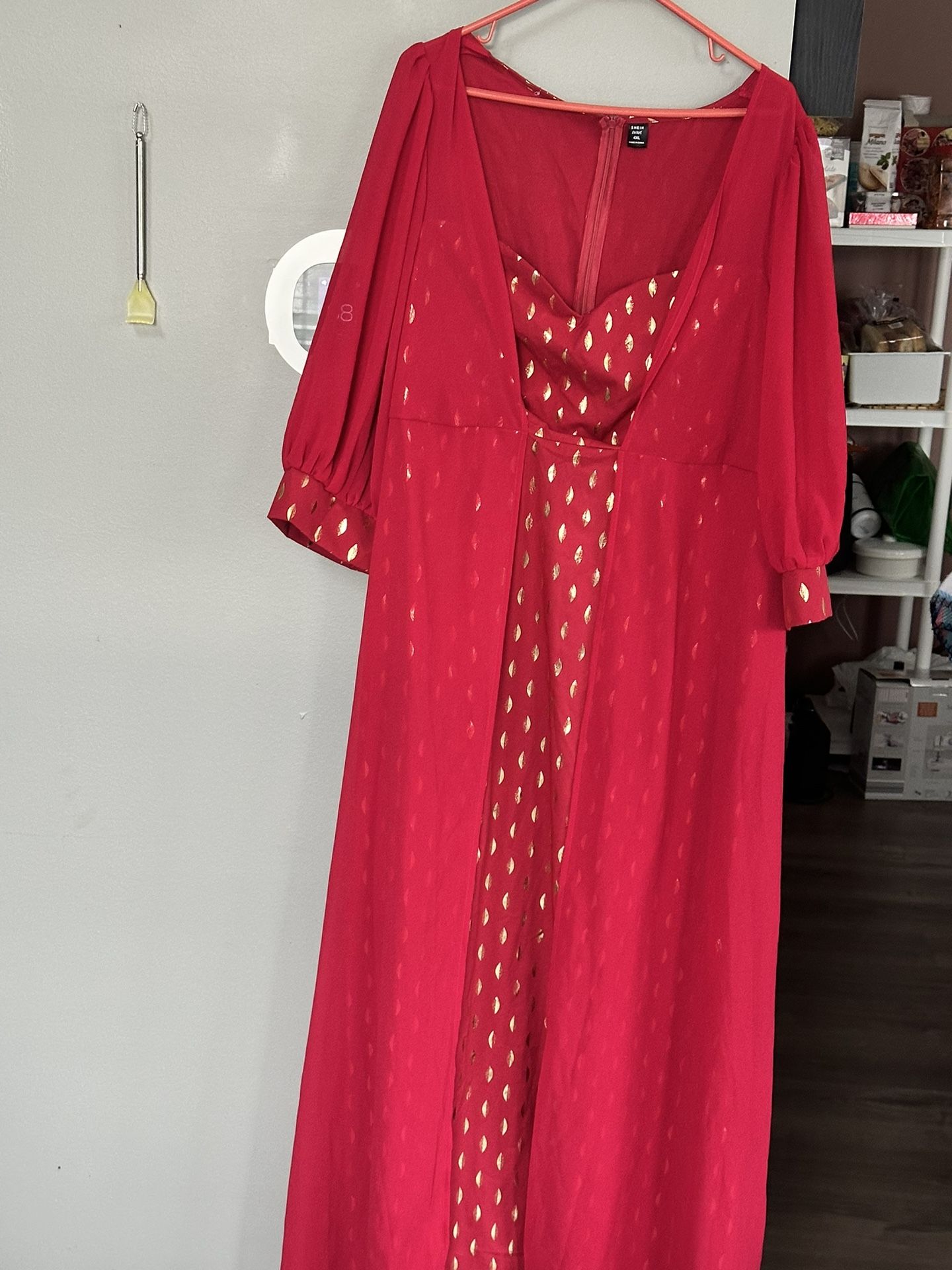 WOMENS VEILED DRESS IN A RARE 4XL SIZE BRAND NEW IN PINK AND GOLD. OUTSTANDING LOOKS VERY PROVOCATIVE AND SEXY