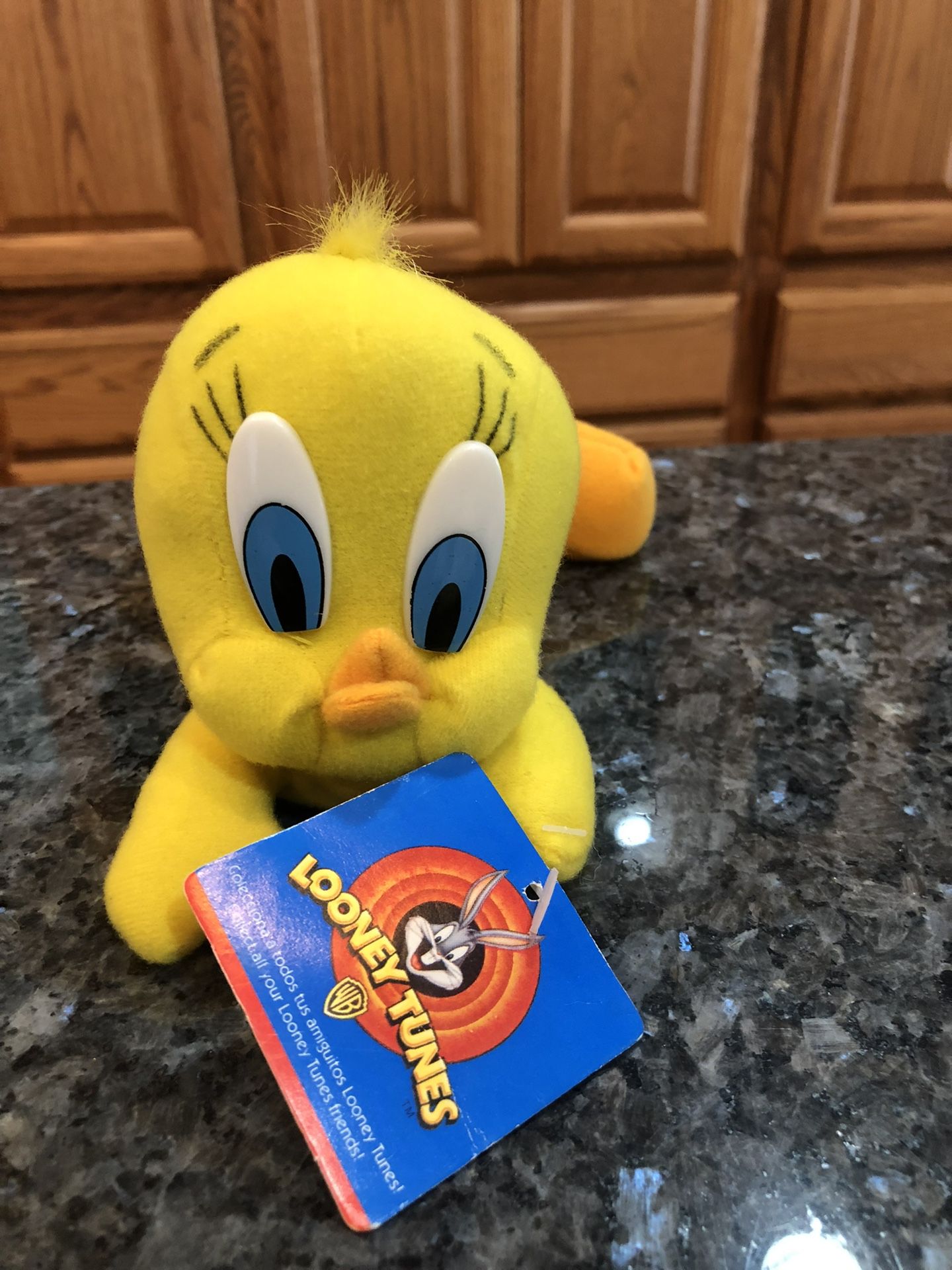 Vintage Looney Tunes Plush Tweety Bird.  1997.  Size 7 inches .  Brand New With Tags . Has Been On Display In A Cabinet 