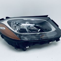 2015-2018 MERCEDES-BENZ C-CLASS C300 RIGHT PASSENGER SIDE HEADLIGHT HALOGEN OEM