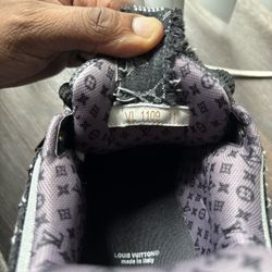 Louis Vuitton 