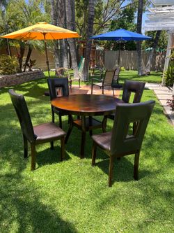 Dining room Table