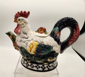 Vintage CBK Ltd Ceramic Rooster Chicken Hen Teapot With Lid 7.5 Inches 1998.