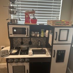 Kitchen Play Set  By Melissa & Doug 