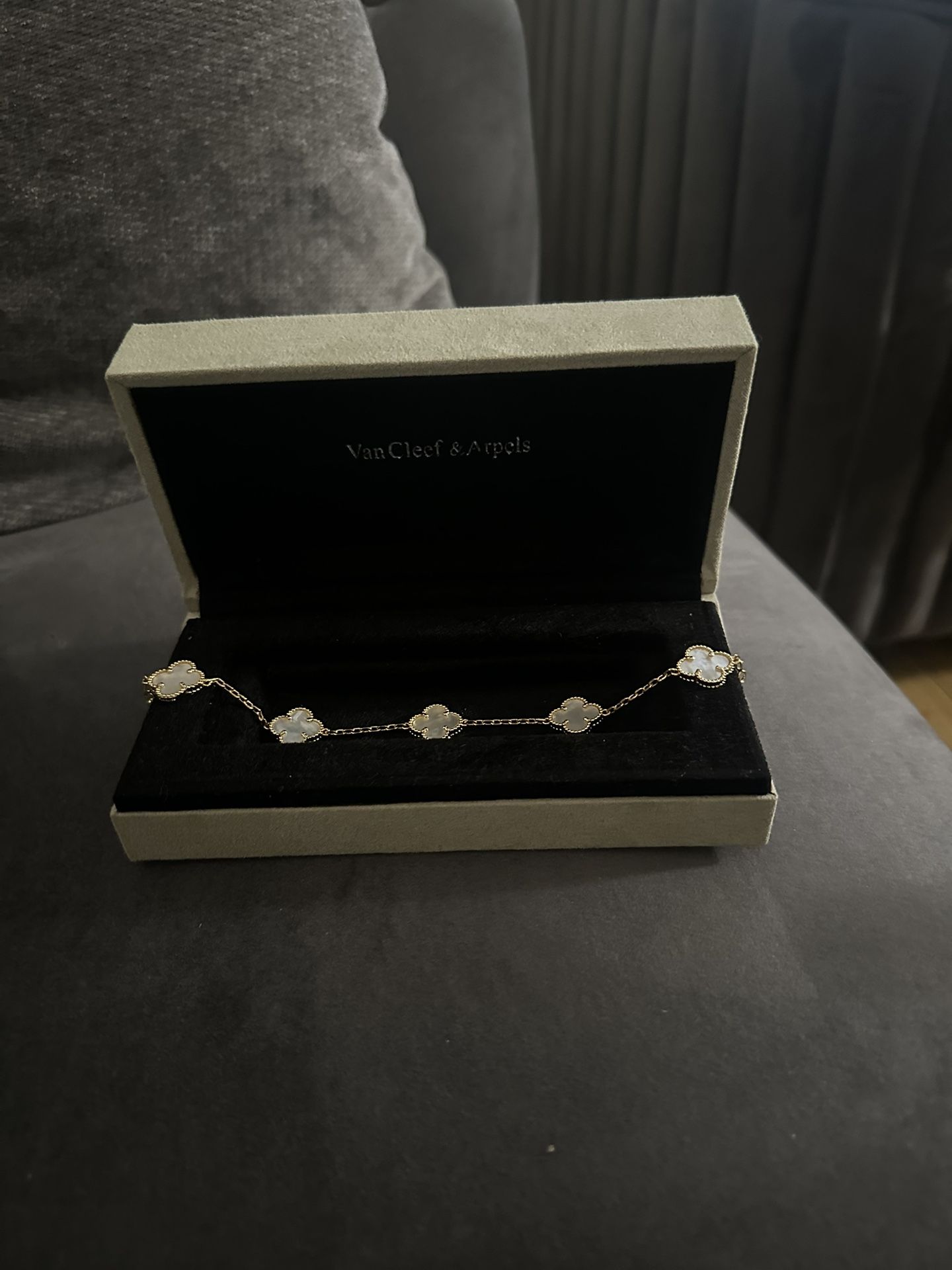 Clover bracelet
