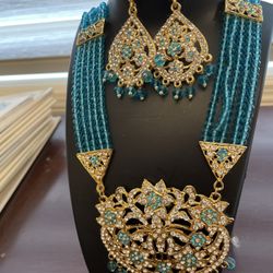 Necklace With Earrings 