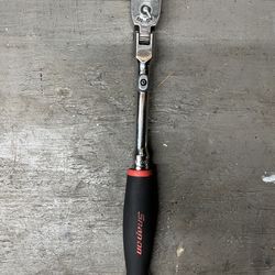 Snap On 3/8 locking flex head ratchet