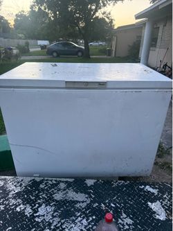 Deep freezer