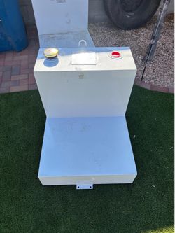 Transfer tank