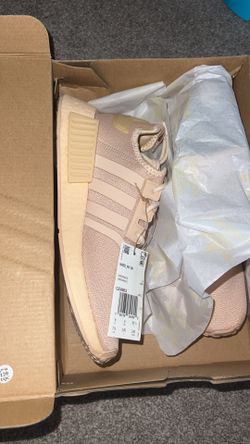 New In Box NMD R1's Halo Blush Adidas