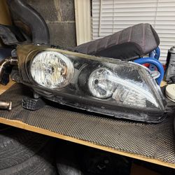 Headlights for hondas