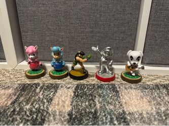 5 Nintendo amiibo; Little Mac, Silver Mario, KK Slider, Animal Crossing