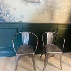 Set Of 2 Metal Chairs