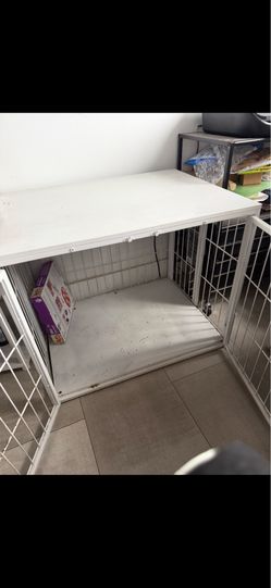 Dog crate. Wood.