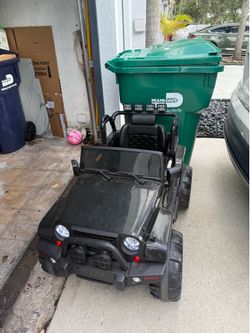 Electric truck black