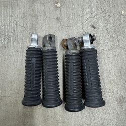 OEM Harley Davidson Sportster Foot Peg Set