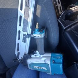 Makita Nailer 