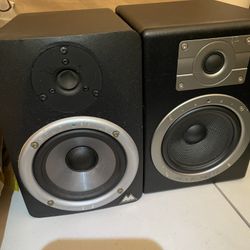 Studio Speakers  🔊  Amazing Sound!!