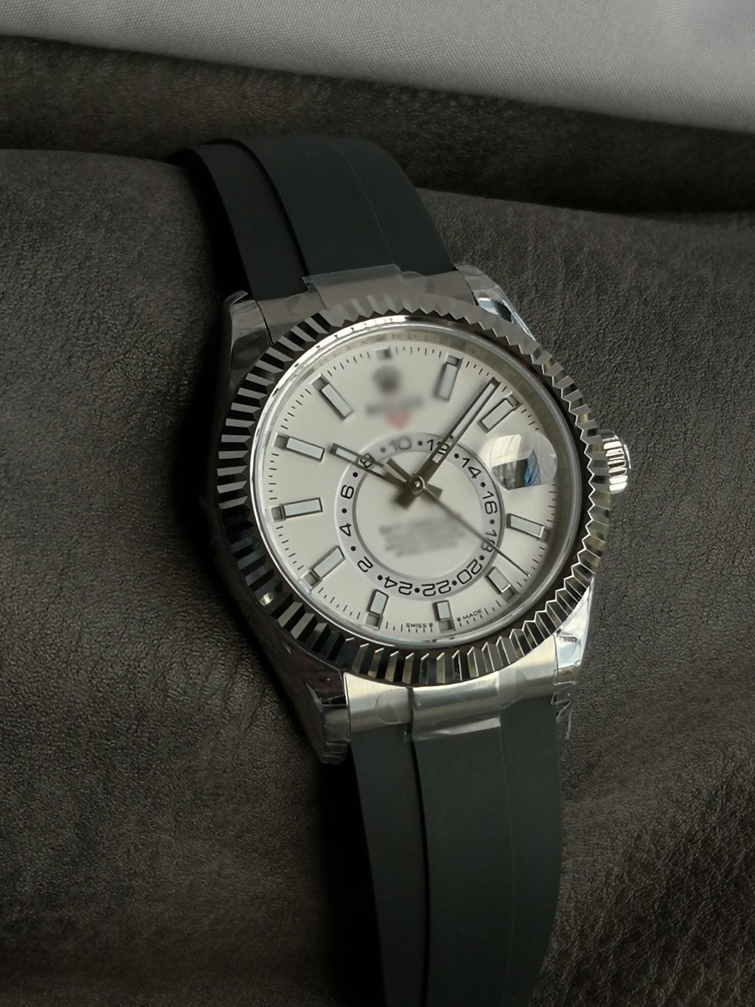 Sky/Dweller 42 Oysterflex Weighted Watch