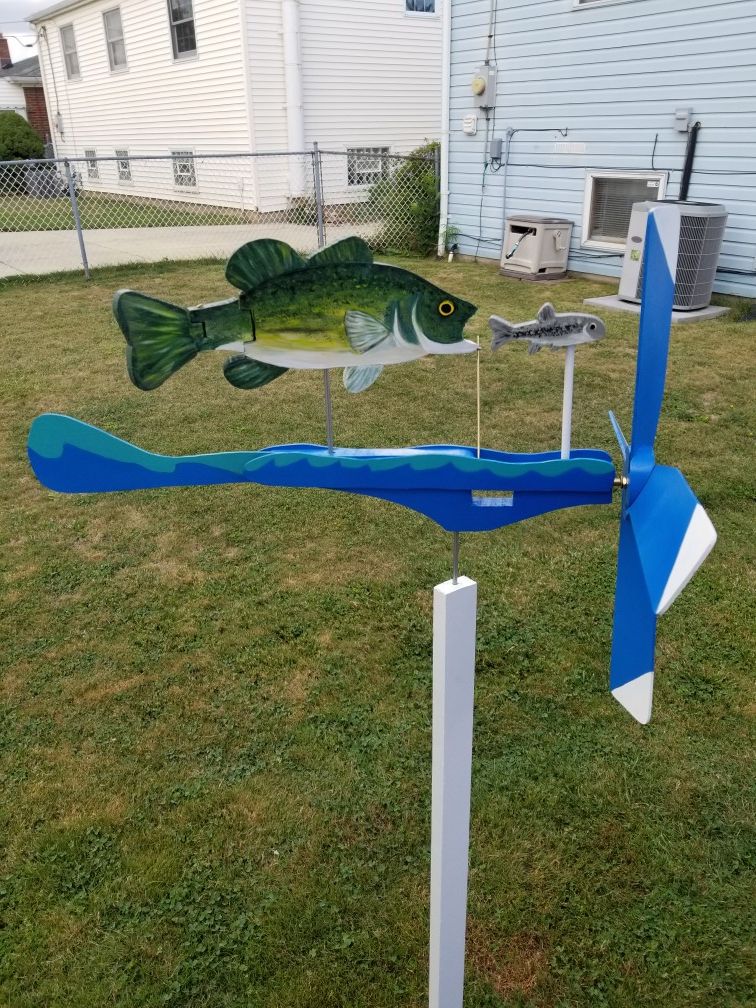 Whirligig bass