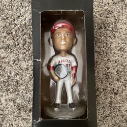Mike Trout 2016 MVP Season Ticket Holder Bobble Head